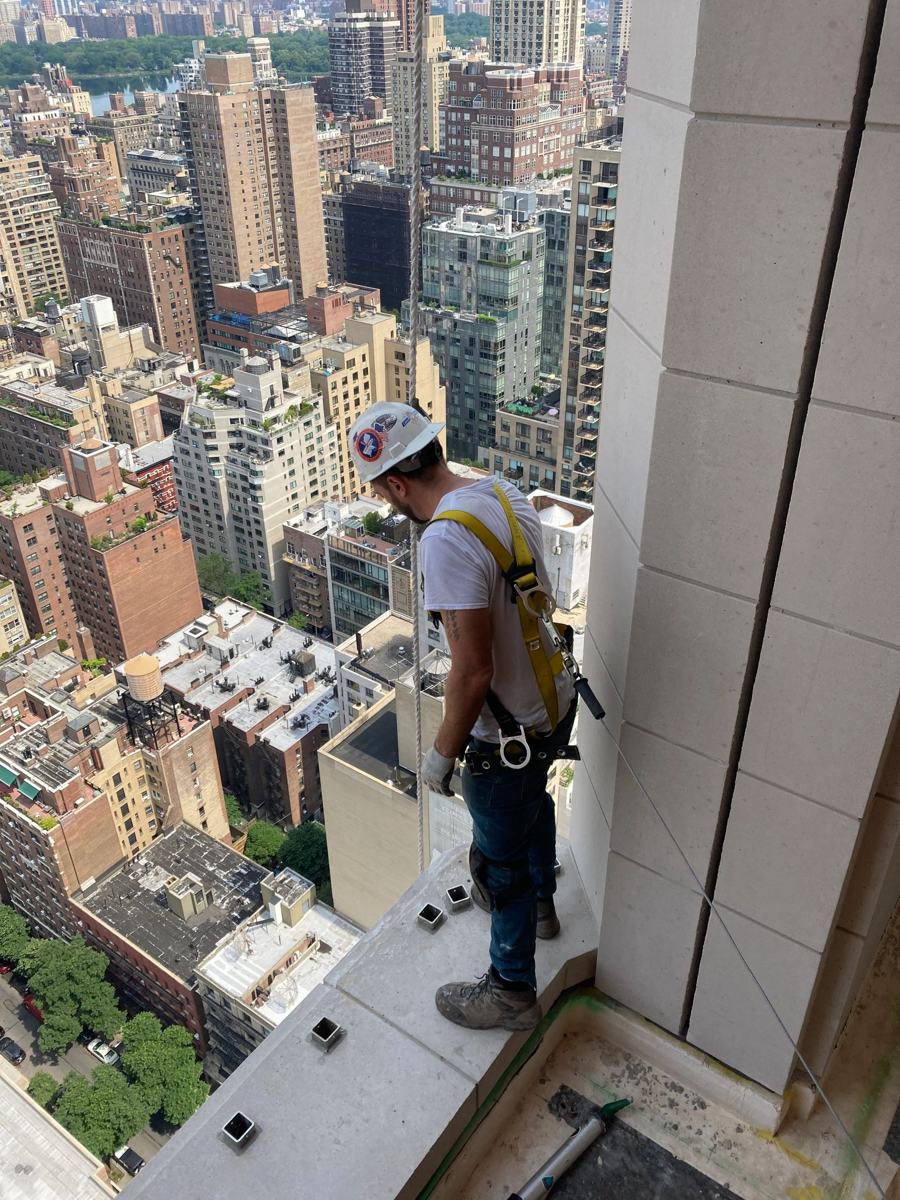 Division 7 contracting llc